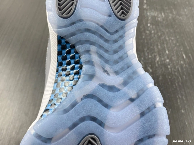 AV2187-140 Air Grey Jordan 11 Cement Low 0808